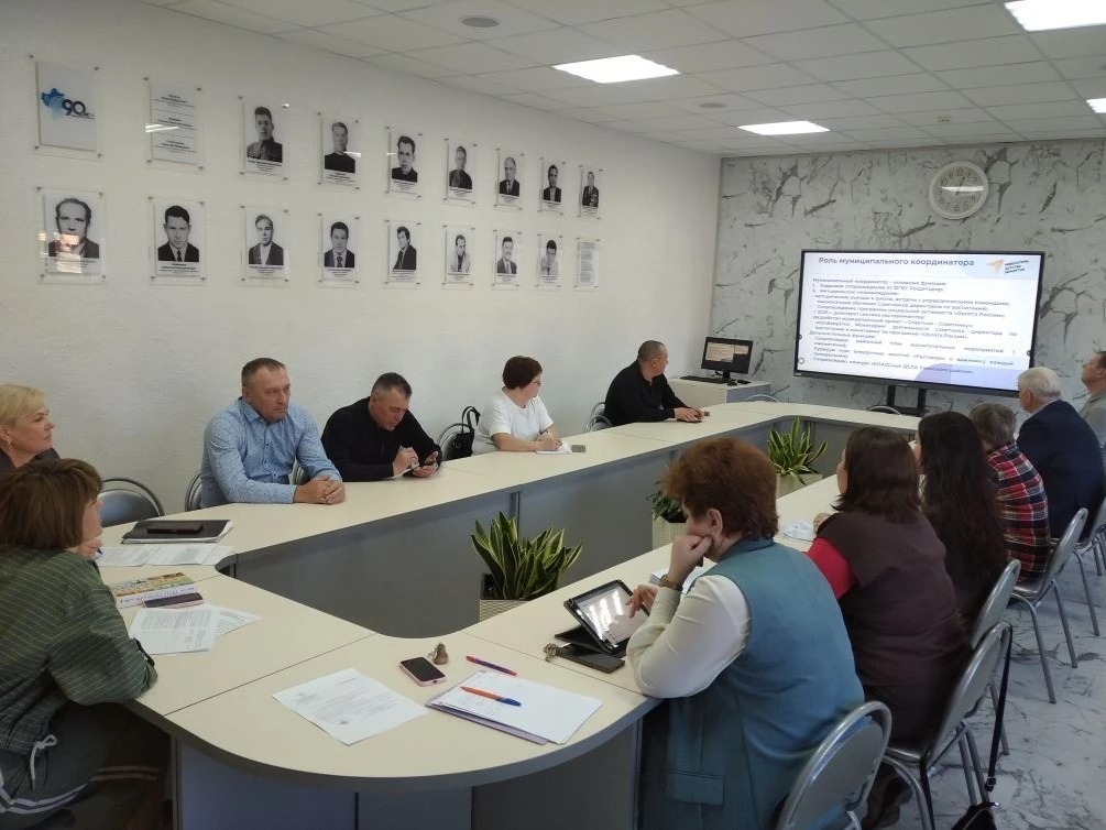 О работе депутатских комиссий.